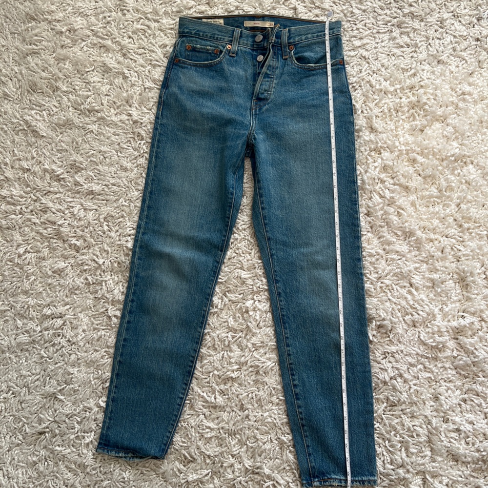 Levi’s premium classic high waisted slim Blue Women's Jeans size 25